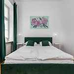 Nowy Swiat 28 By Homeprime Varsóvia